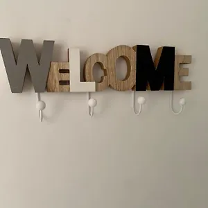  Apartment Flat In Centre - 5 Mins From Old Town And Train Station Spain