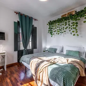 Apartamento Close To Duomo Lovely City Center Flat