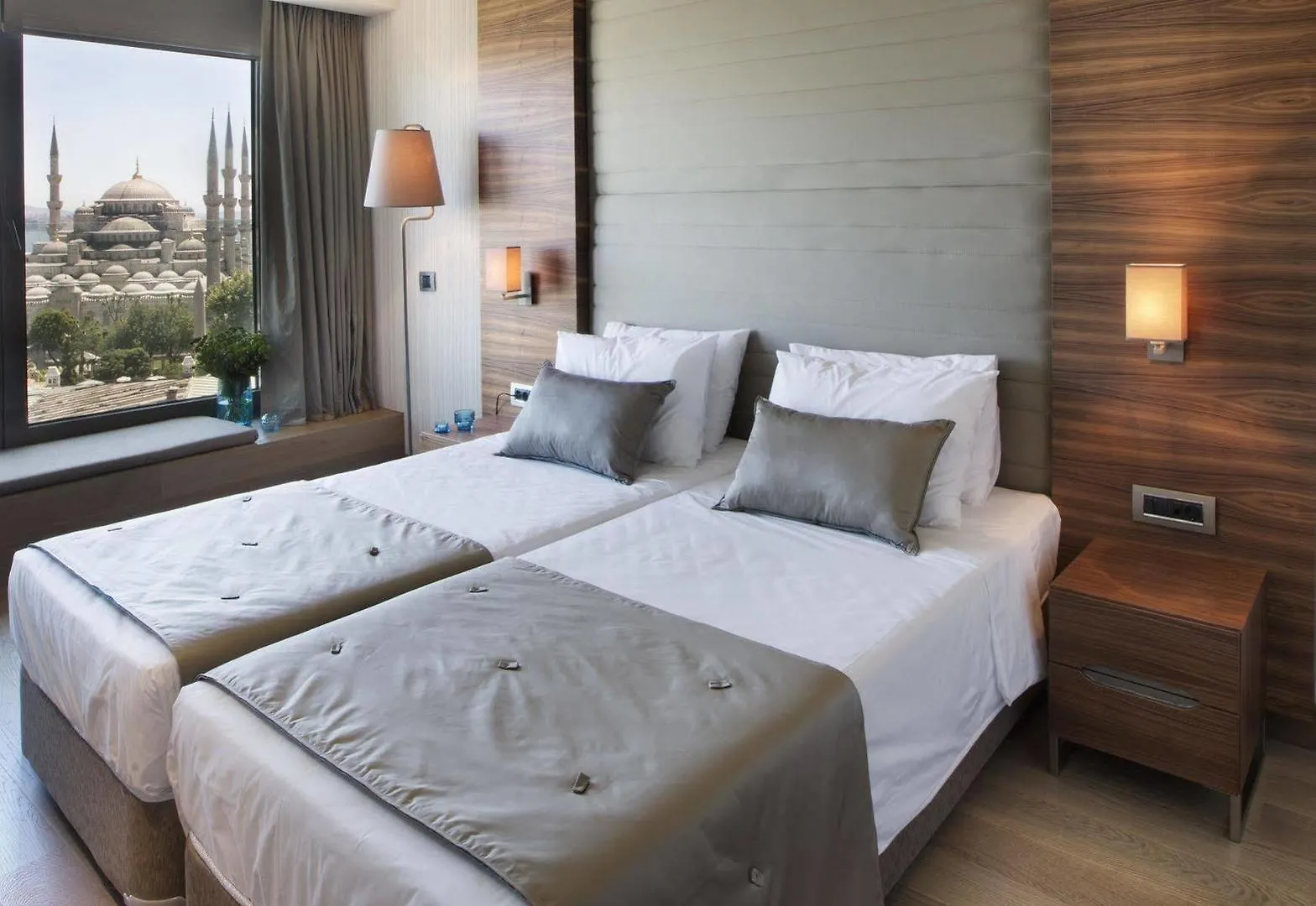 Hotel Arcadia Blue Istanbul 4*,